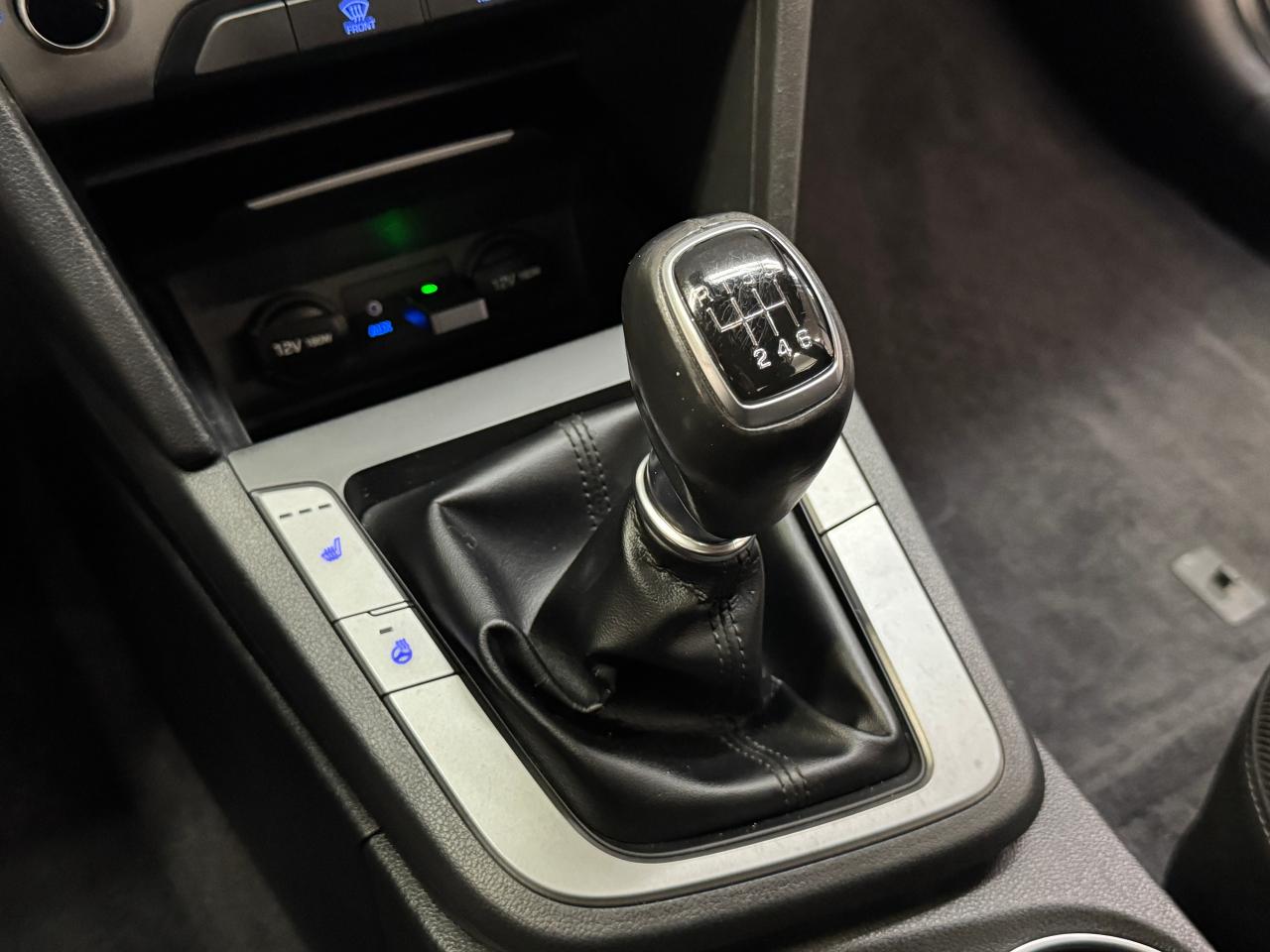 2018 Hyundai Elantra GL+New Tires+ApplePlay+HeatedSteering+CLEAN CARFAX - Photo #35