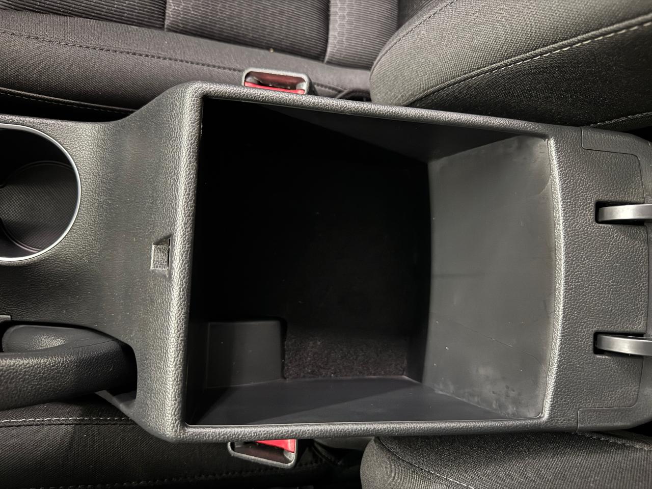 2018 Hyundai Elantra GL+New Tires+ApplePlay+HeatedSteering+CLEAN CARFAX - Photo #43