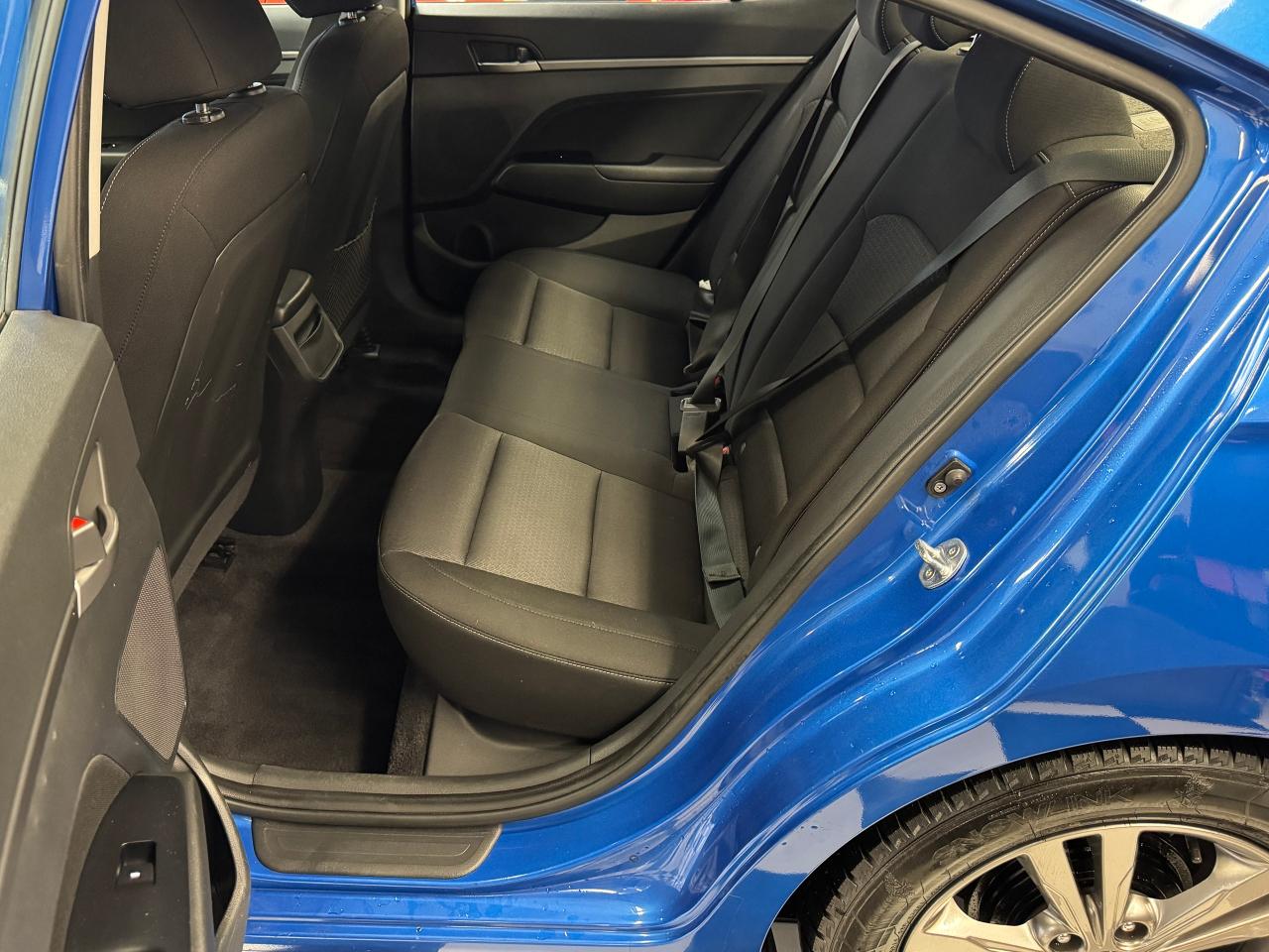 2018 Hyundai Elantra GL+New Tires+ApplePlay+HeatedSteering+CLEAN CARFAX Photo24