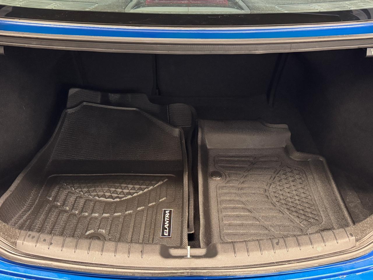 2018 Hyundai Elantra GL+New Tires+ApplePlay+HeatedSteering+CLEAN CARFAX Photo26