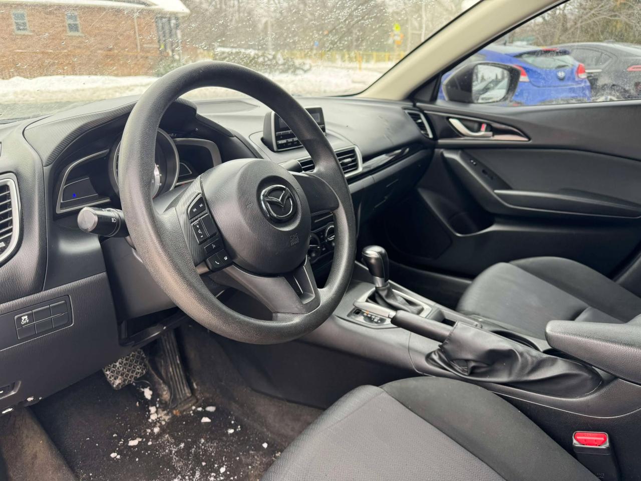 2014 Mazda MAZDA3  - Photo #12