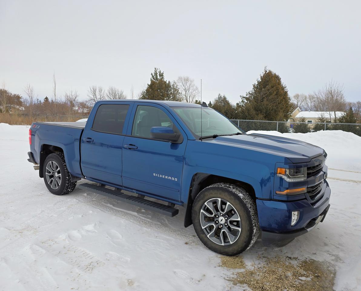 2018 Chevrolet Silverado 1500 Crew Cab 2LT - Photo #2