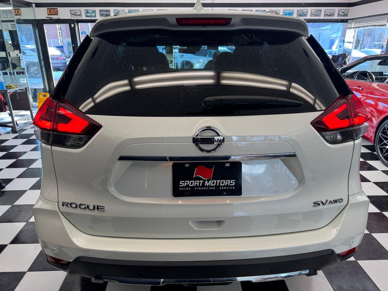 2019 Nissan Rogue SV AWD Tech+Roof+BSM+Adaptive Cruise+CLEAN CARFAX Photo10