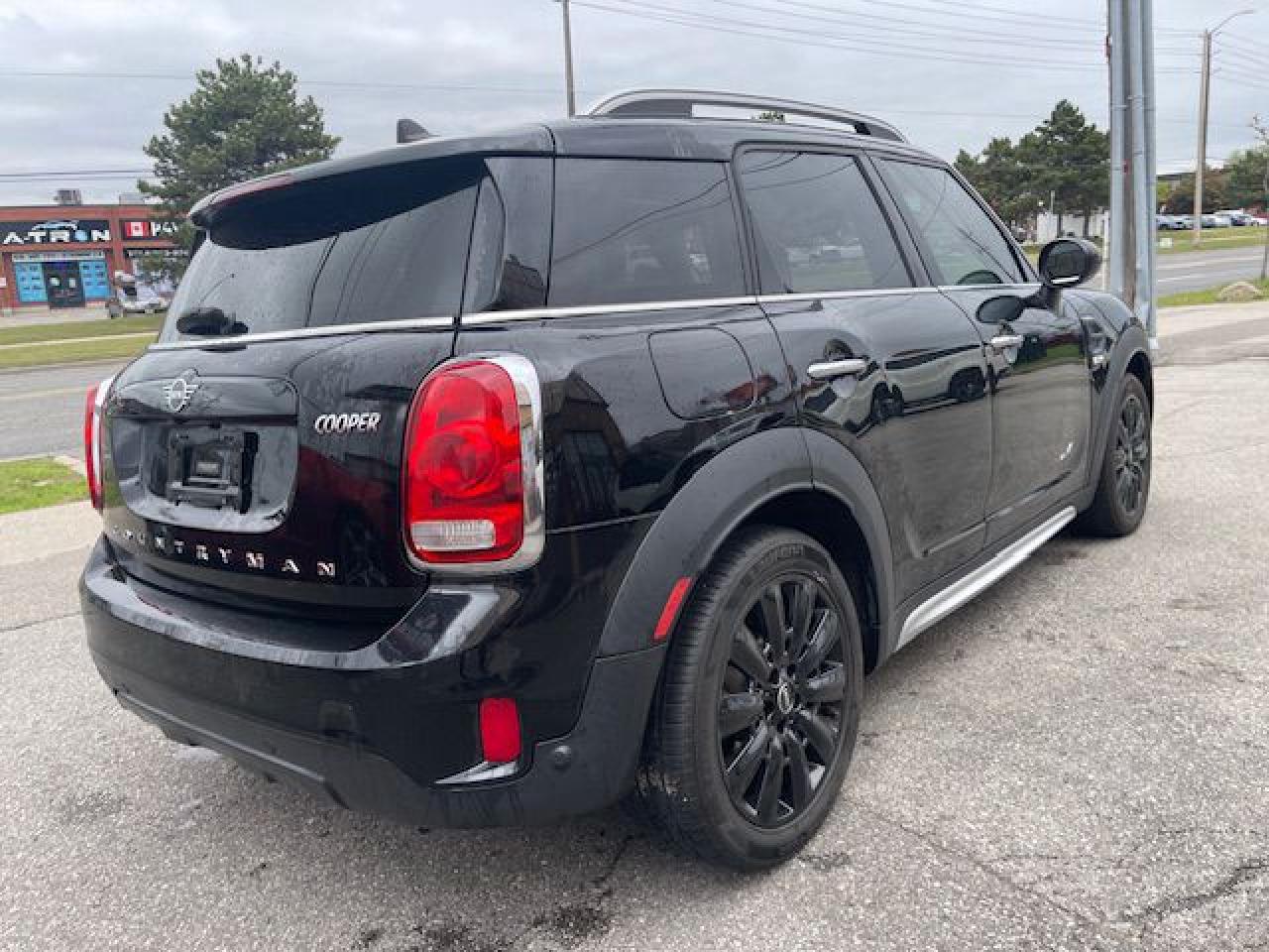 2019 MINI Cooper Countryman COOPER ALL4 / PANORAMIC SUNROOF - Photo #8