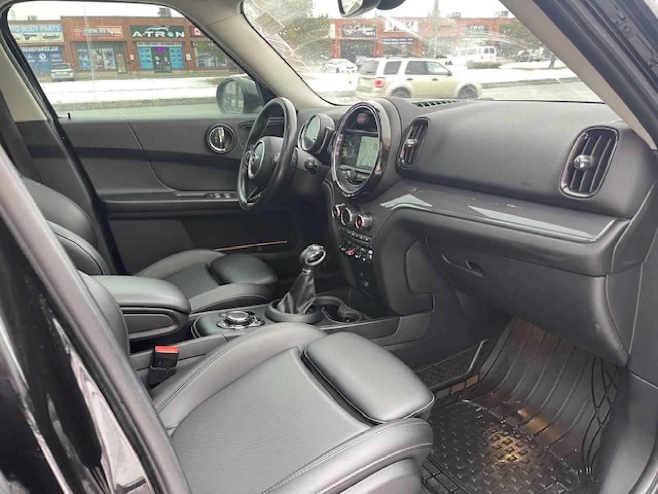 2019 MINI Cooper Countryman COOPER ALL4 / PANORAMIC SUNROOF - Photo #20