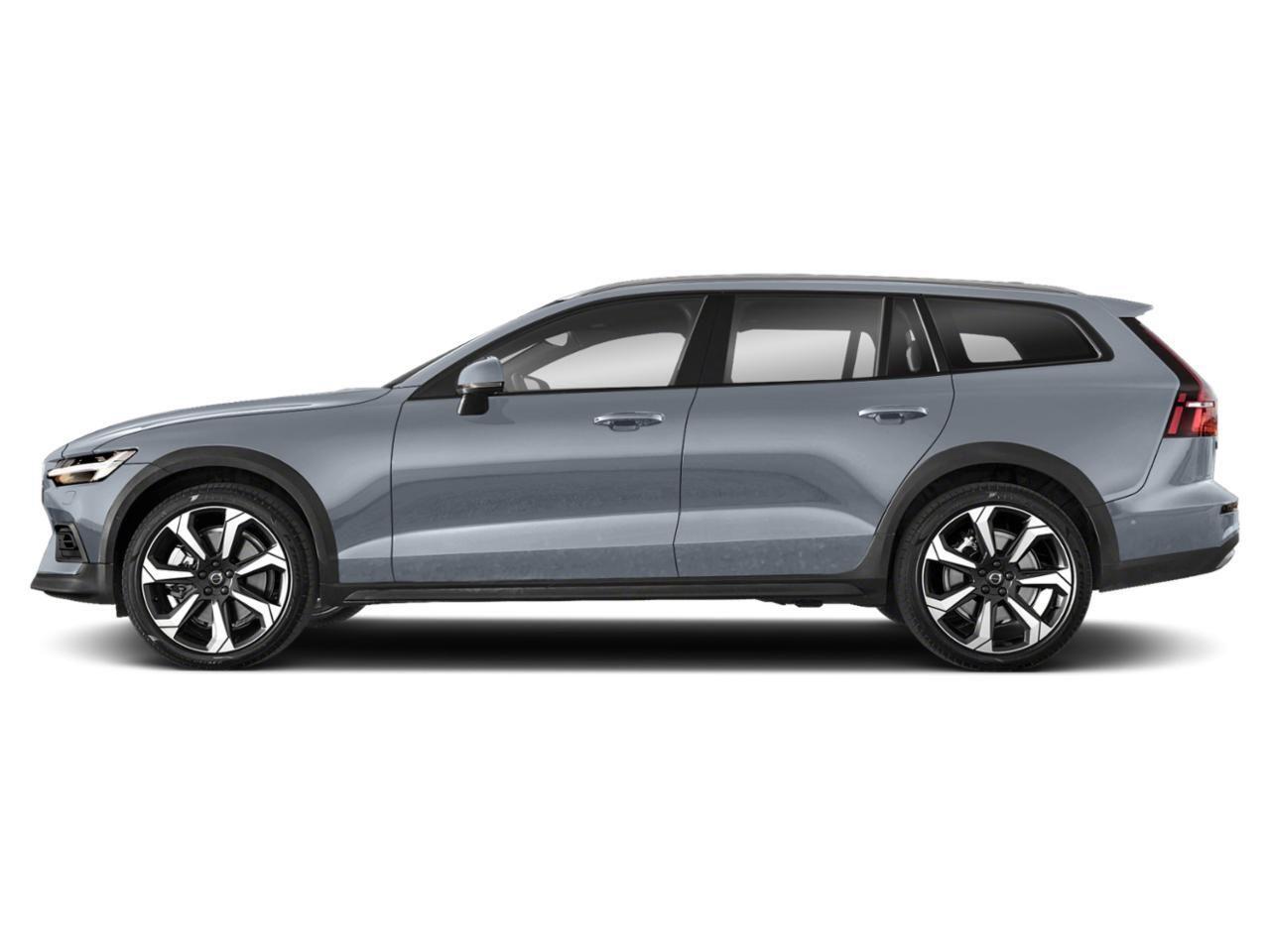 Used 2024 Volvo V60 Cross Country B5 AWD Plus for sale in Surrey, BC