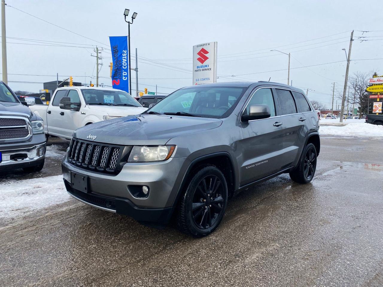 Used 2012 Jeep Grand Cherokee Altitude 4x4 ~5.7L HEMI ~Leather ~20 Inch Alloys for sale in Barrie, ON