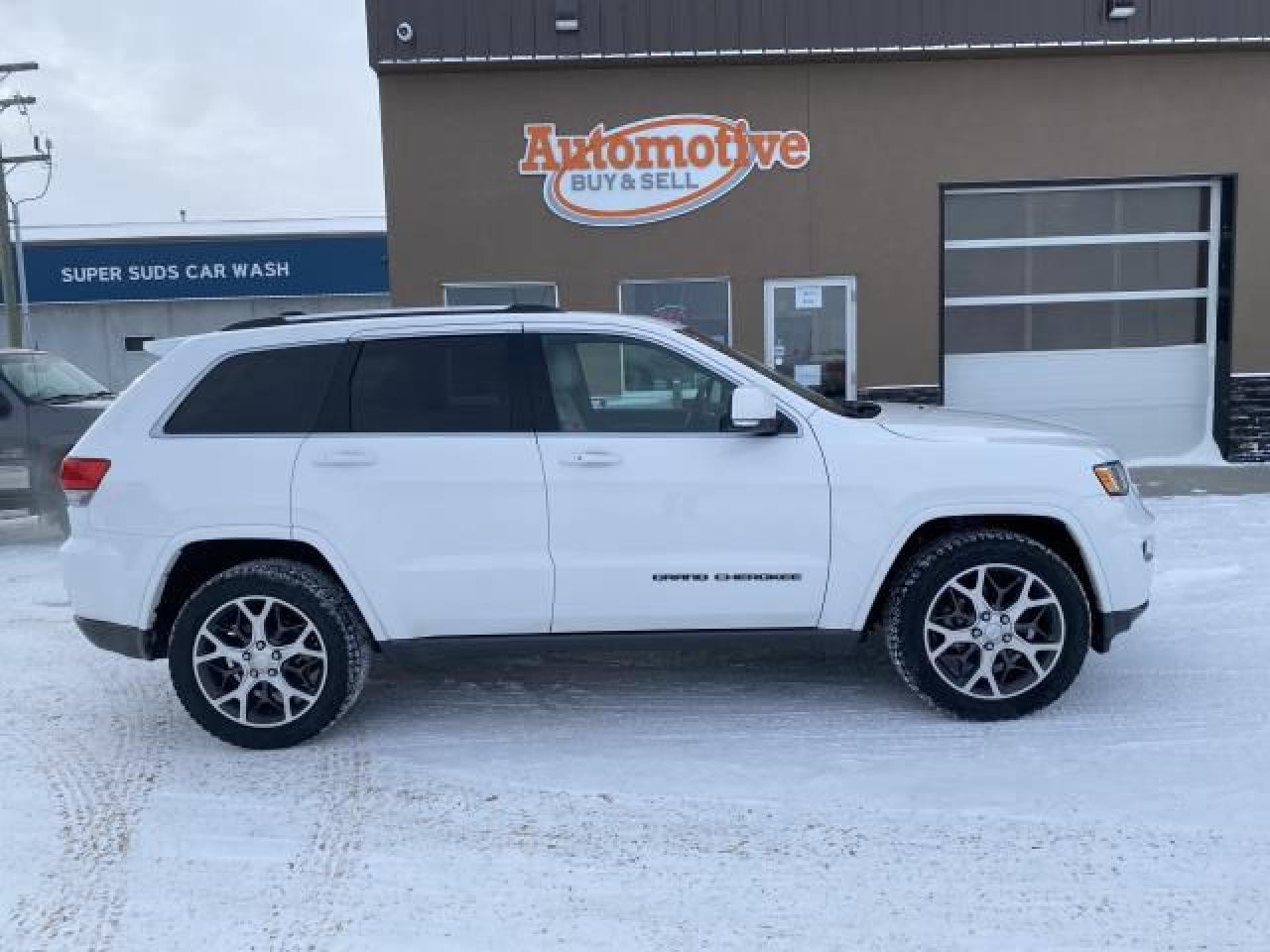 Used 2018 Jeep Grand Cherokee LIMITED 4WD for sale in Stettler, AB