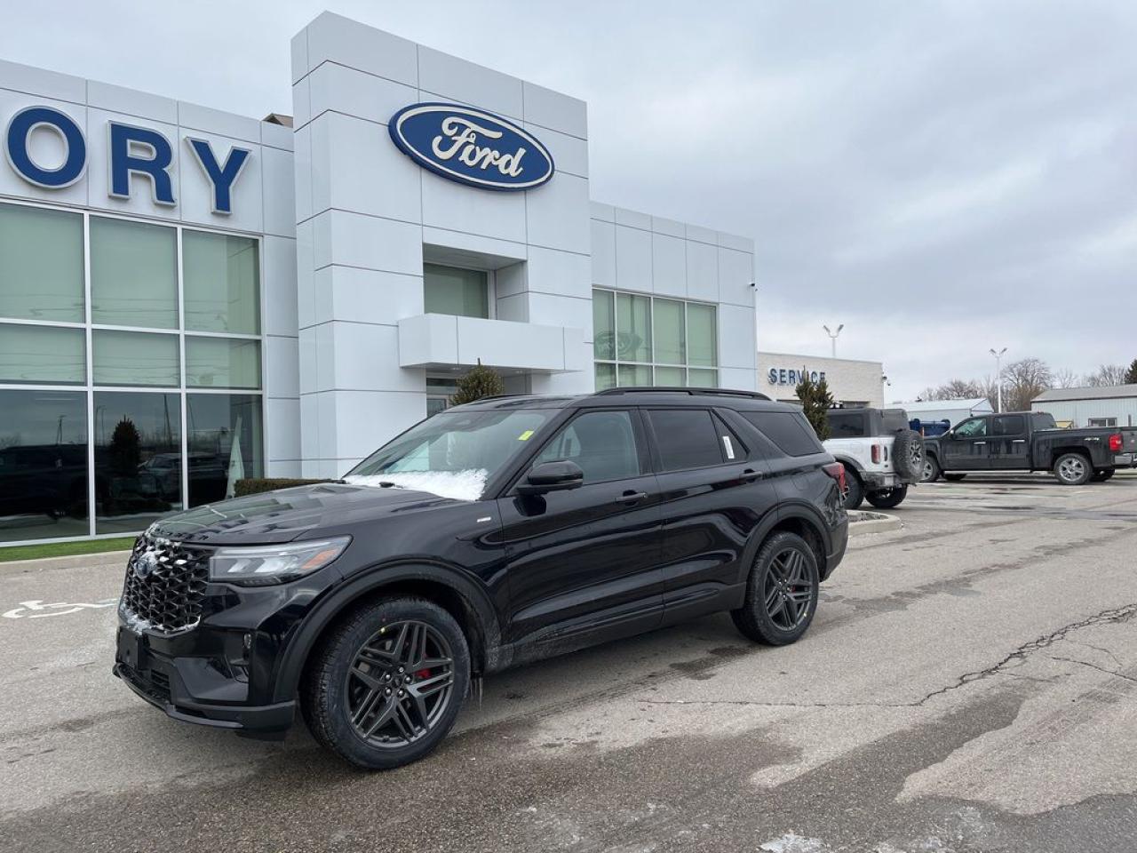 New 2025 Ford Explorer ST-Line for sale in Chatham, ON