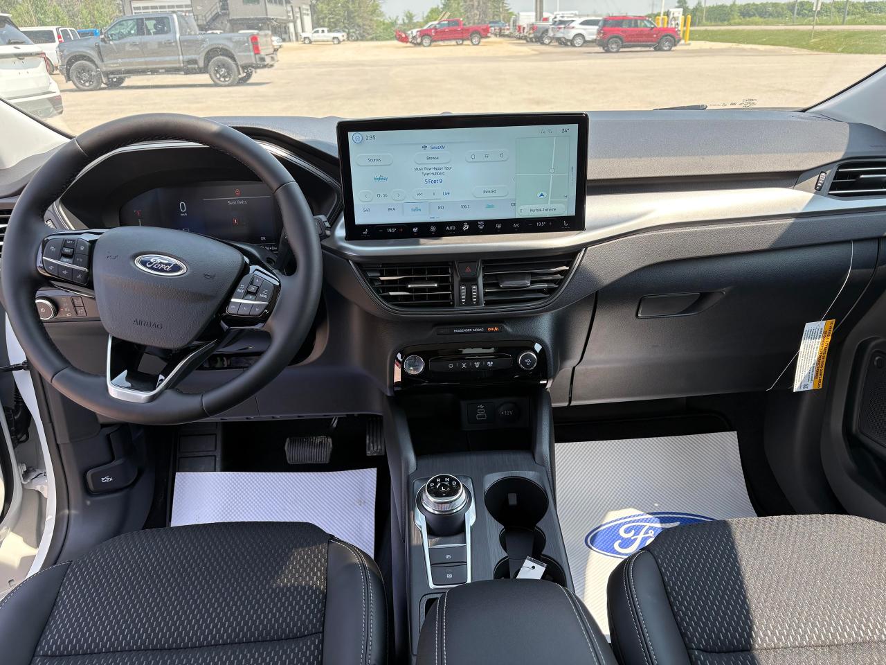 2025 Ford Escape PHEV FWD Photo5