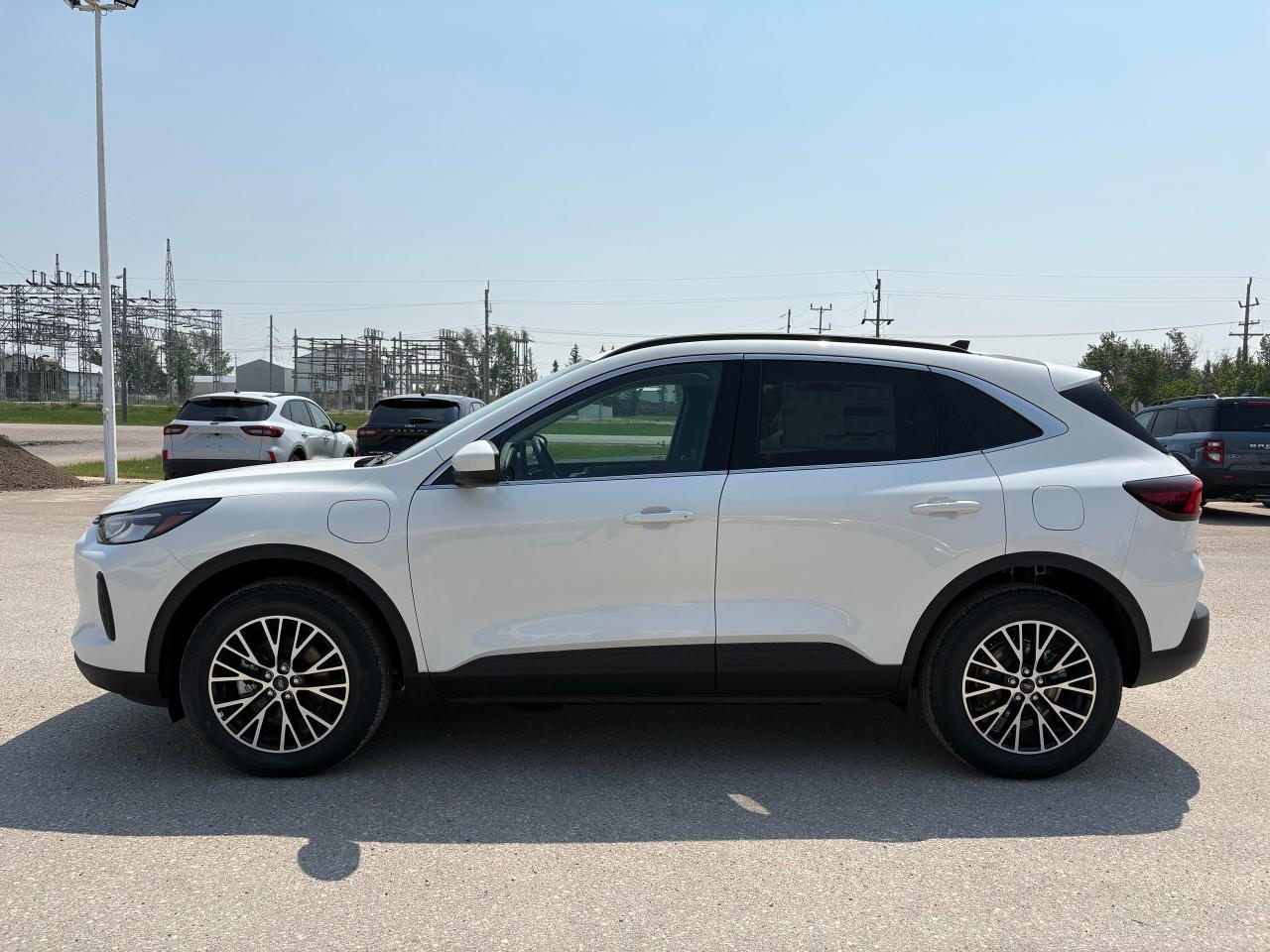 2025 Ford Escape PHEV FWD Photo5