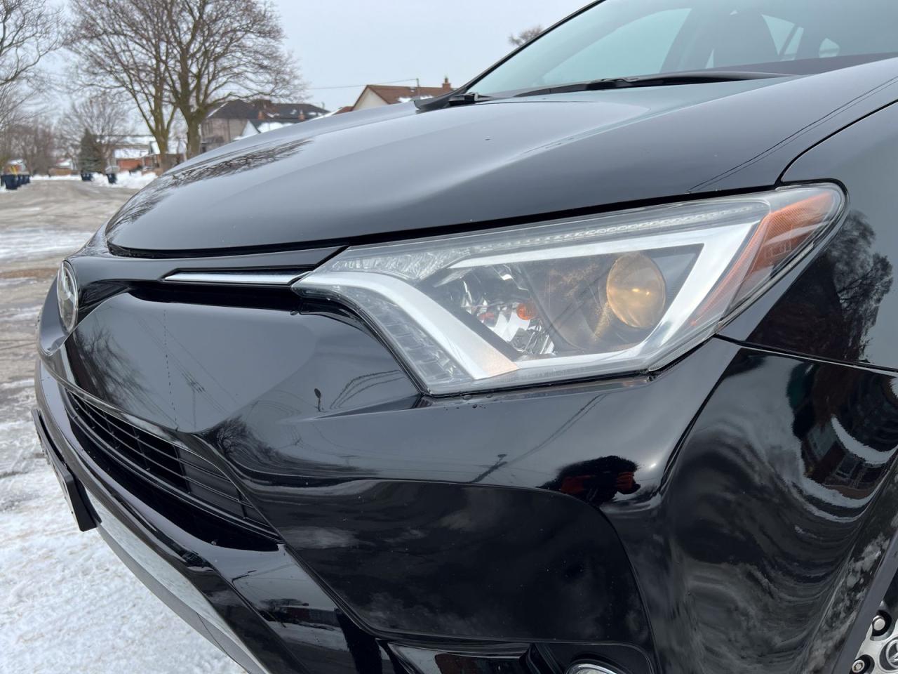 2018 Toyota RAV4 XLE FWD - Photo #7