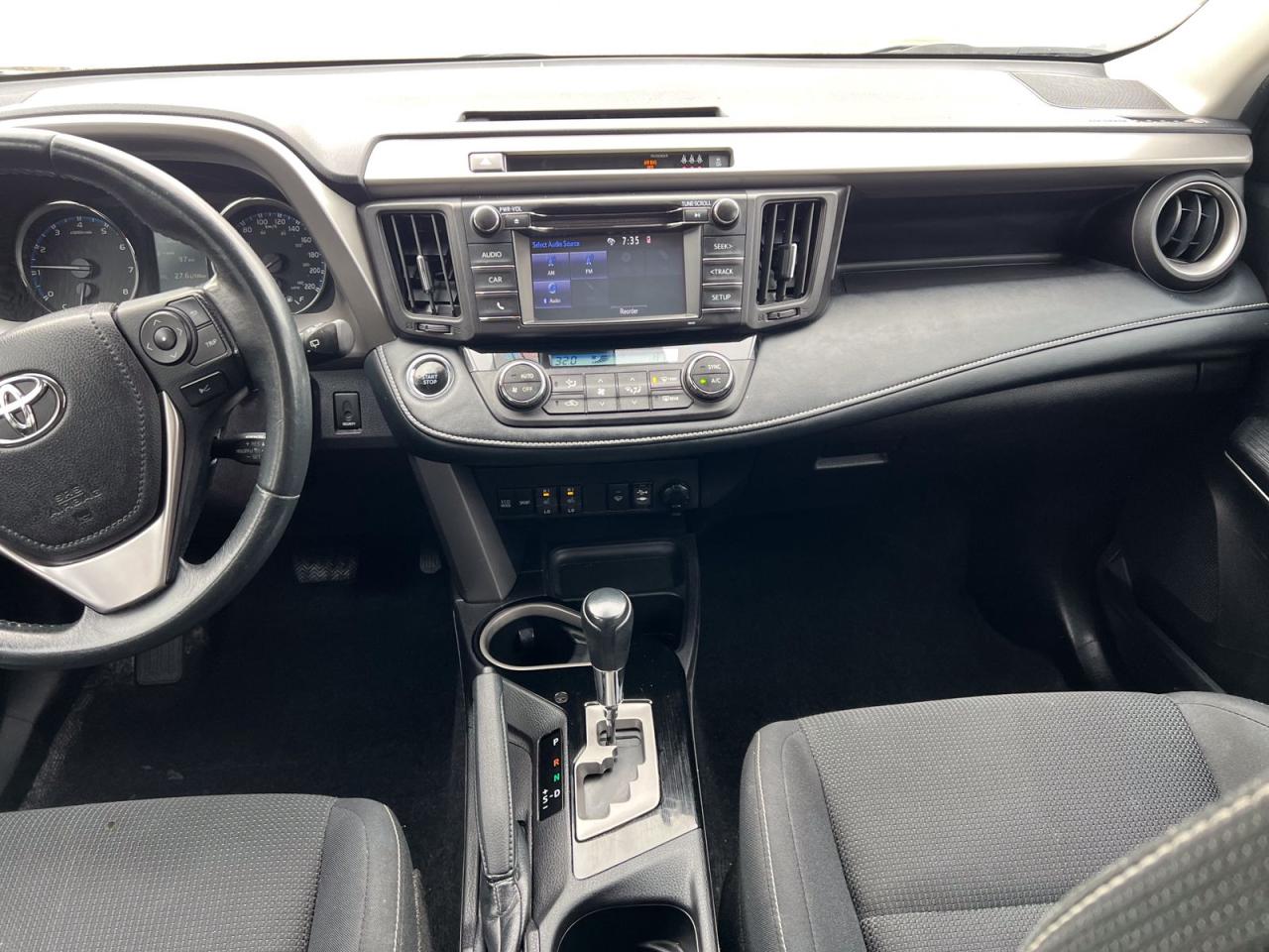 2018 Toyota RAV4 XLE FWD - Photo #14