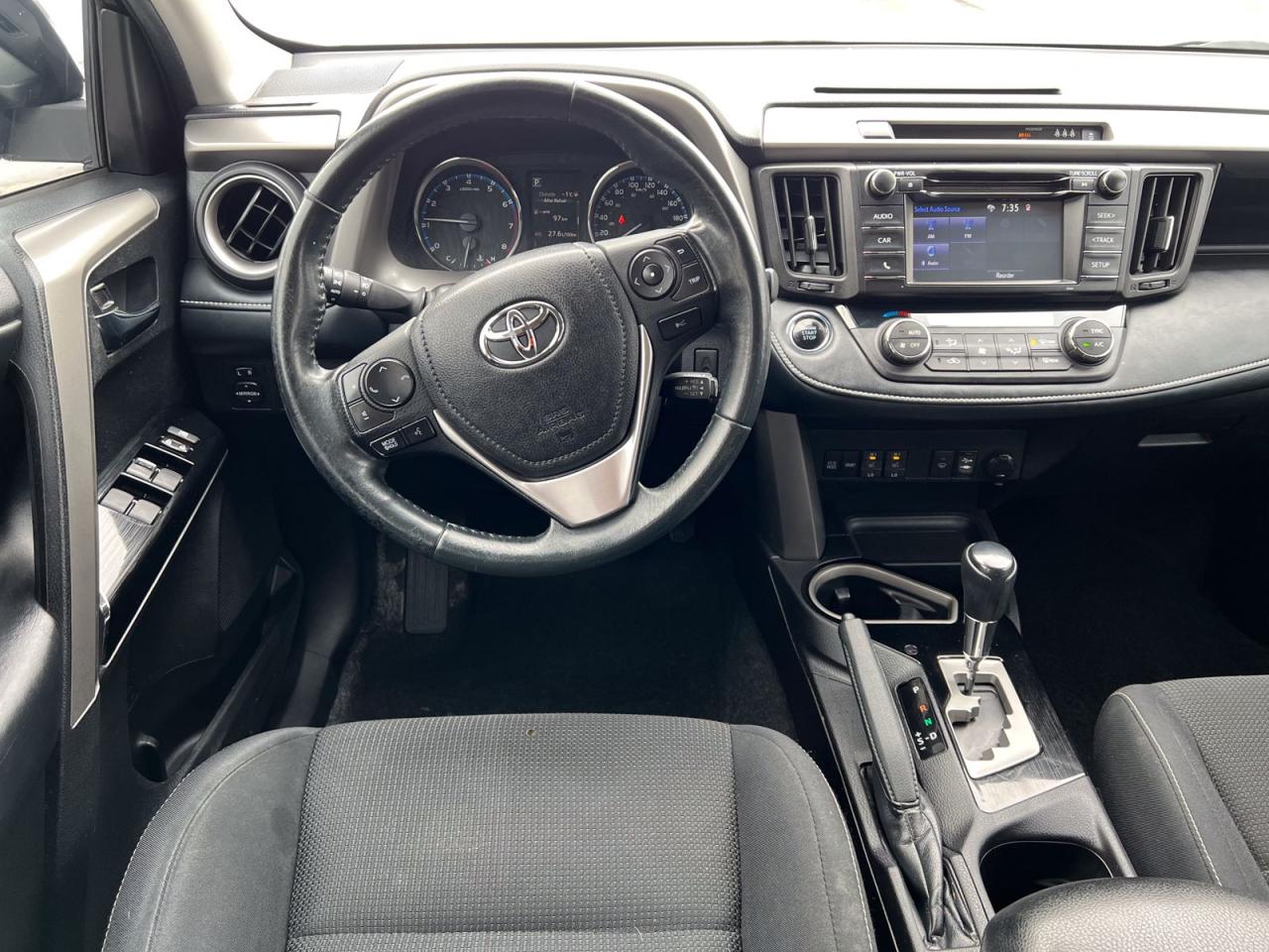 2018 Toyota RAV4 XLE FWD - Photo #15