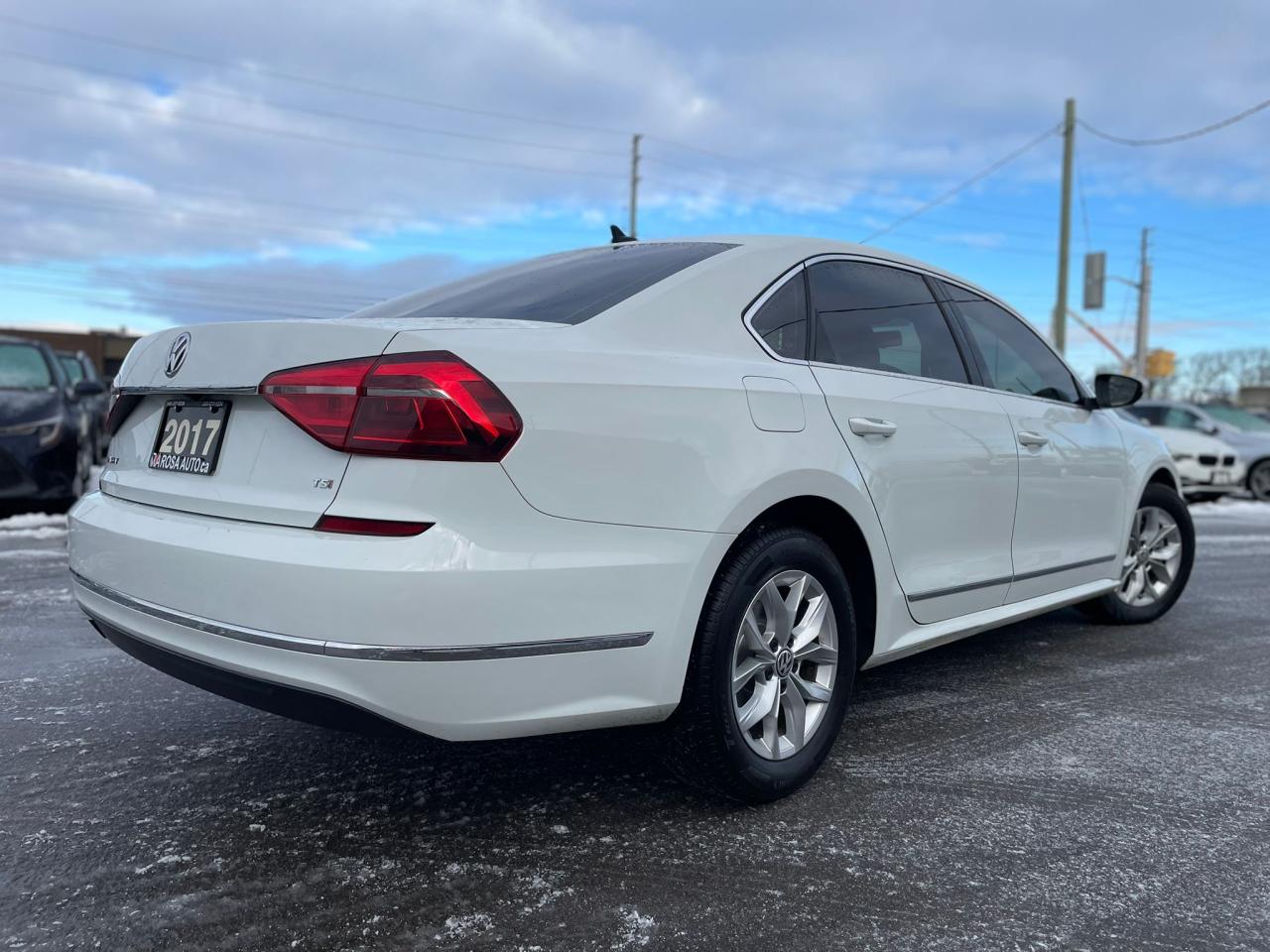 2017 Volkswagen Passat Trendline + AUTO, NO ACCIDENT - Photo #6