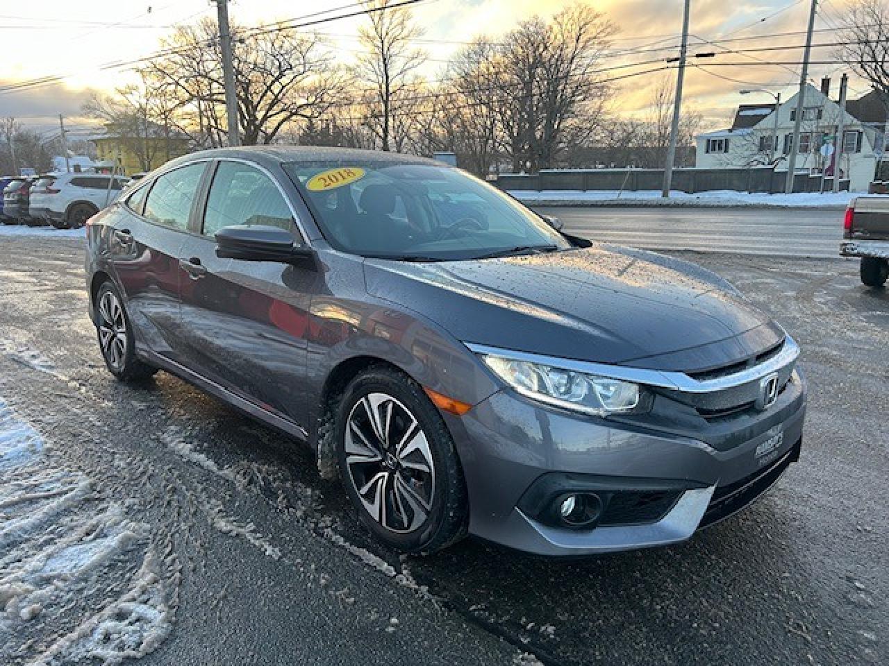 2018 Honda Civic EX-T Photo3