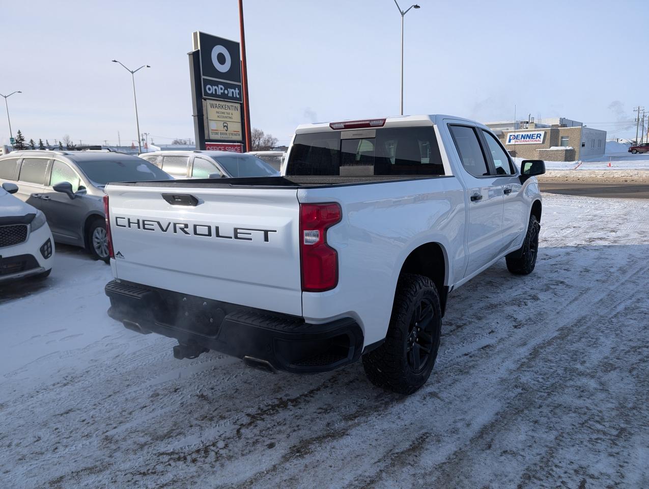 2021 Chevrolet Silverado 1500  - Photo #4