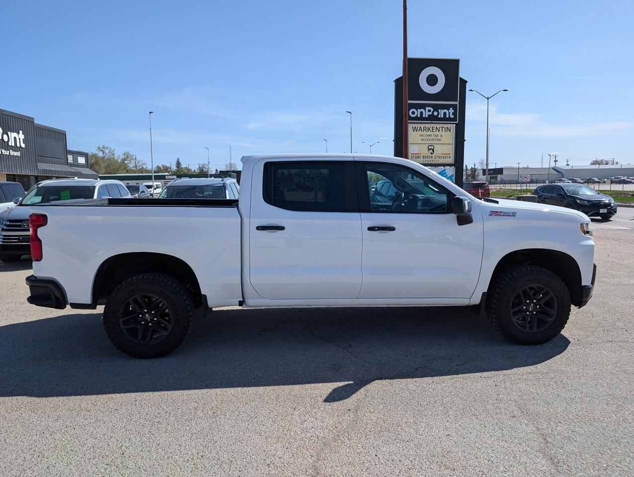 2021 Chevrolet Silverado 1500 LT Trailboss | Apple Carplay | Leather seats | - Photo #3