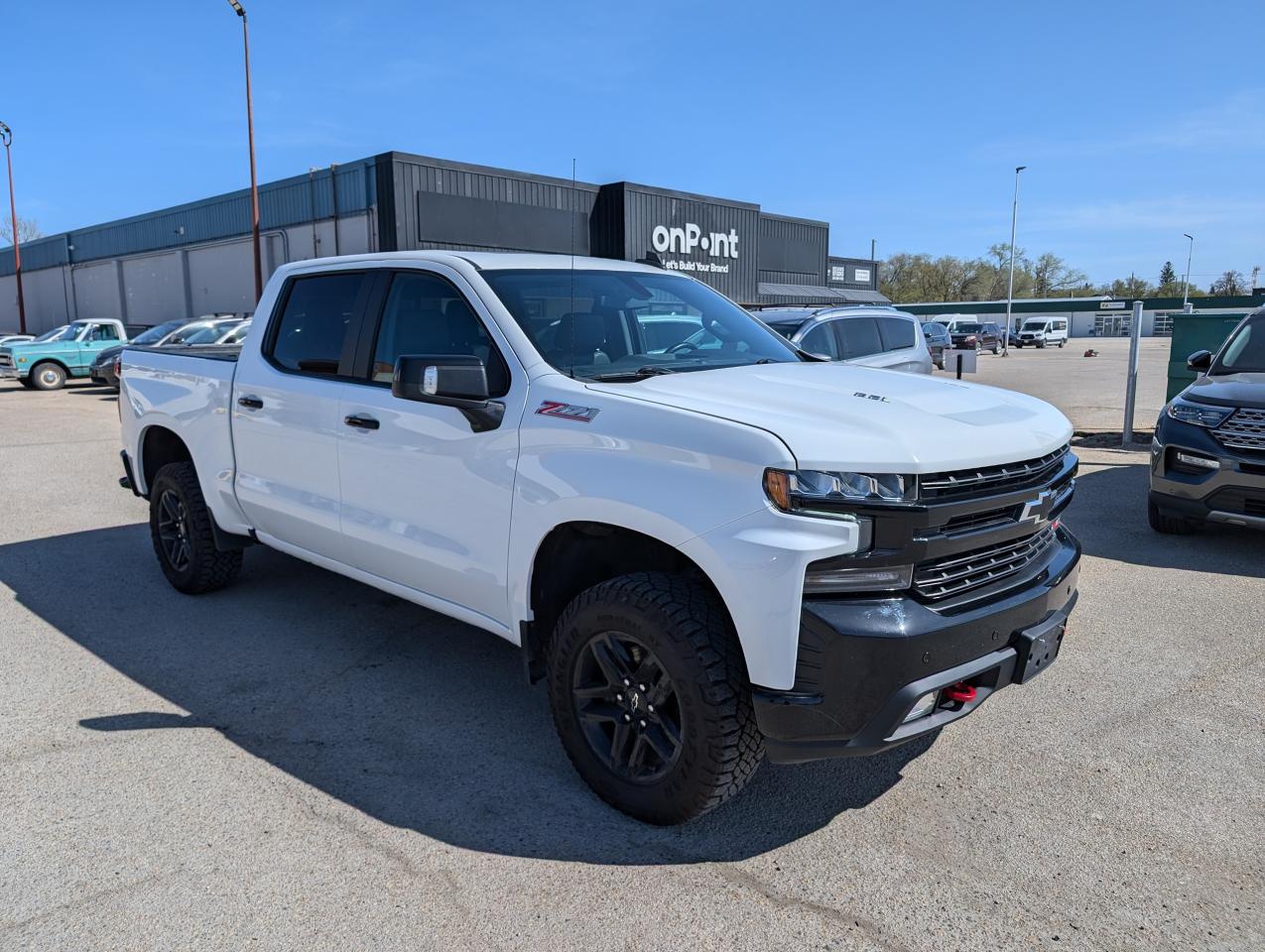 2021 Chevrolet Silverado 1500 LT Trailboss | Apple Carplay | Leather seats | - Photo #2