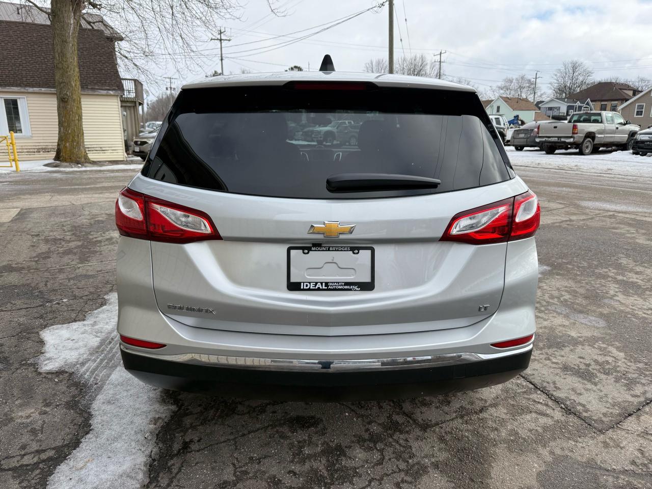 2021 Chevrolet Equinox LT Photo3