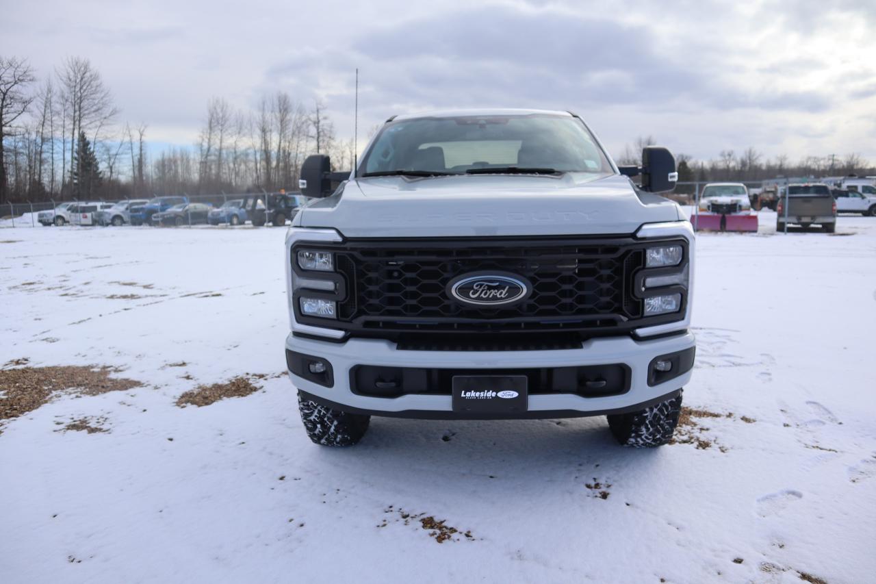 2025 Ford F-350 Super Duty SRW XLT Photo