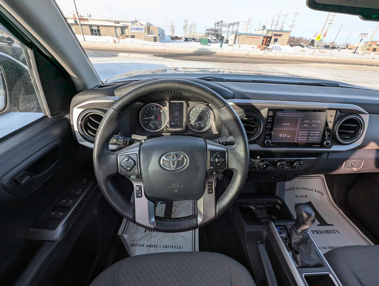 2020 Toyota Tacoma SR5 - Photo #9