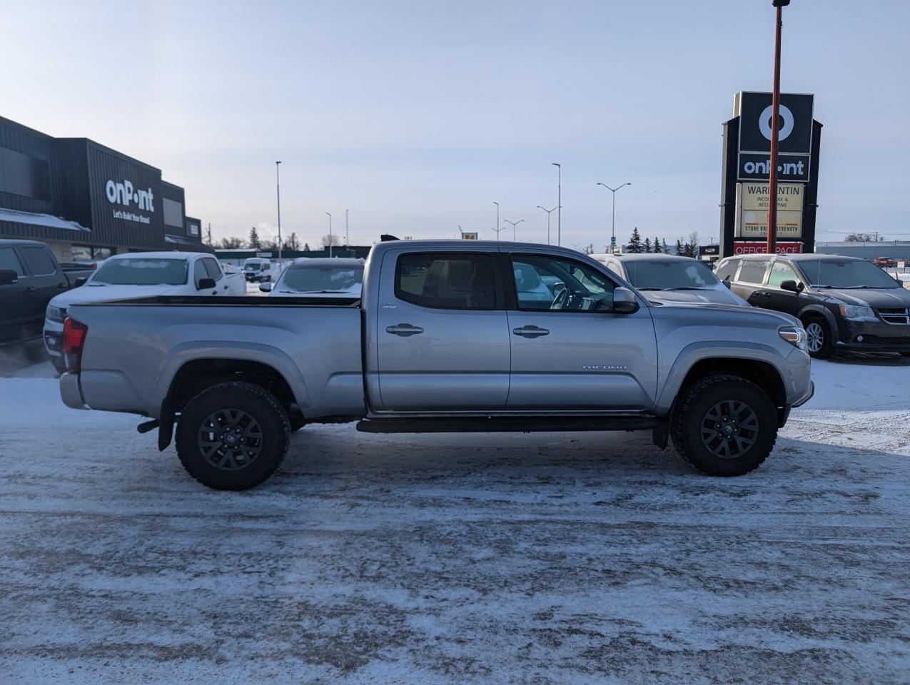 2020 Toyota Tacoma SR5 - Photo #3