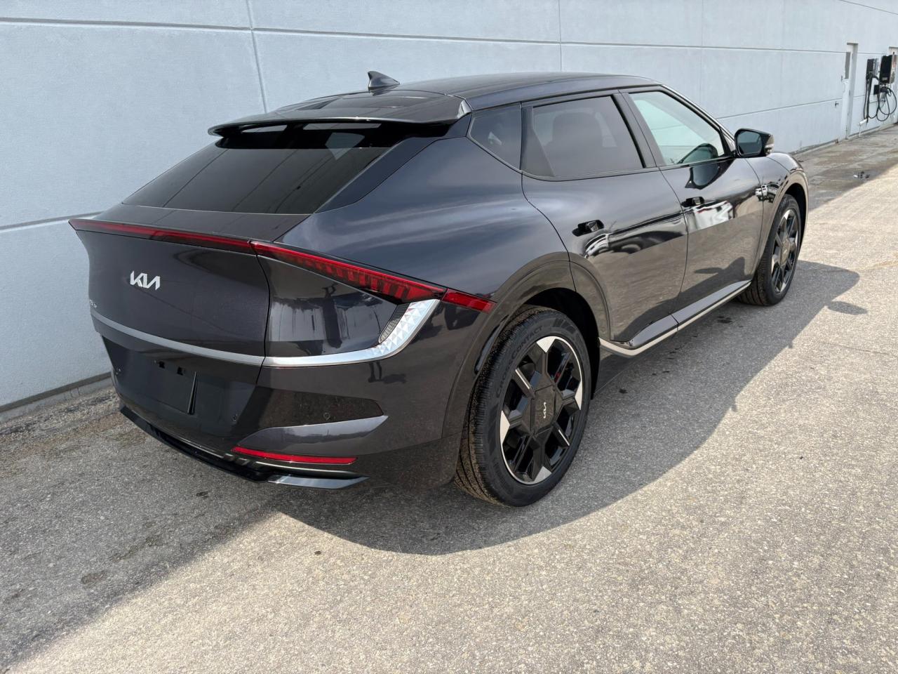 2025 Kia EV6 Land w/Premium Package Photo