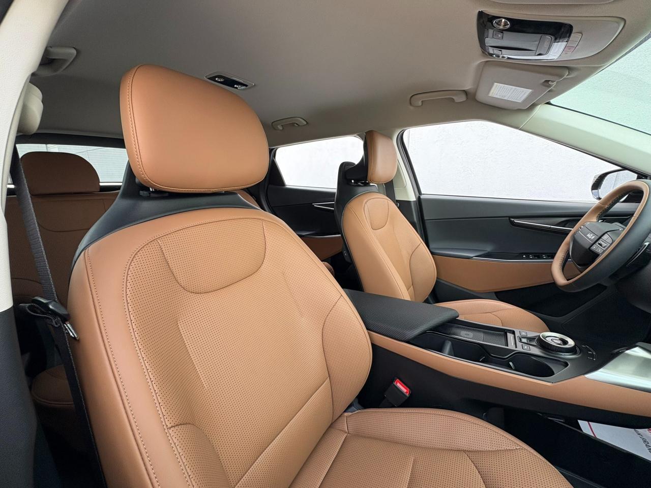 2025 Kia EV6 Land w/Premium Package Photo