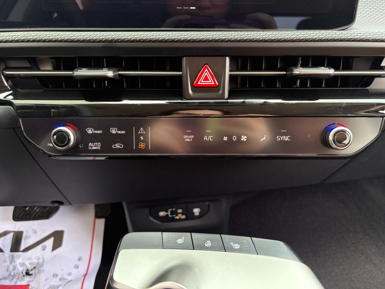 2025 Kia EV6 Land w/Premium Package Photo