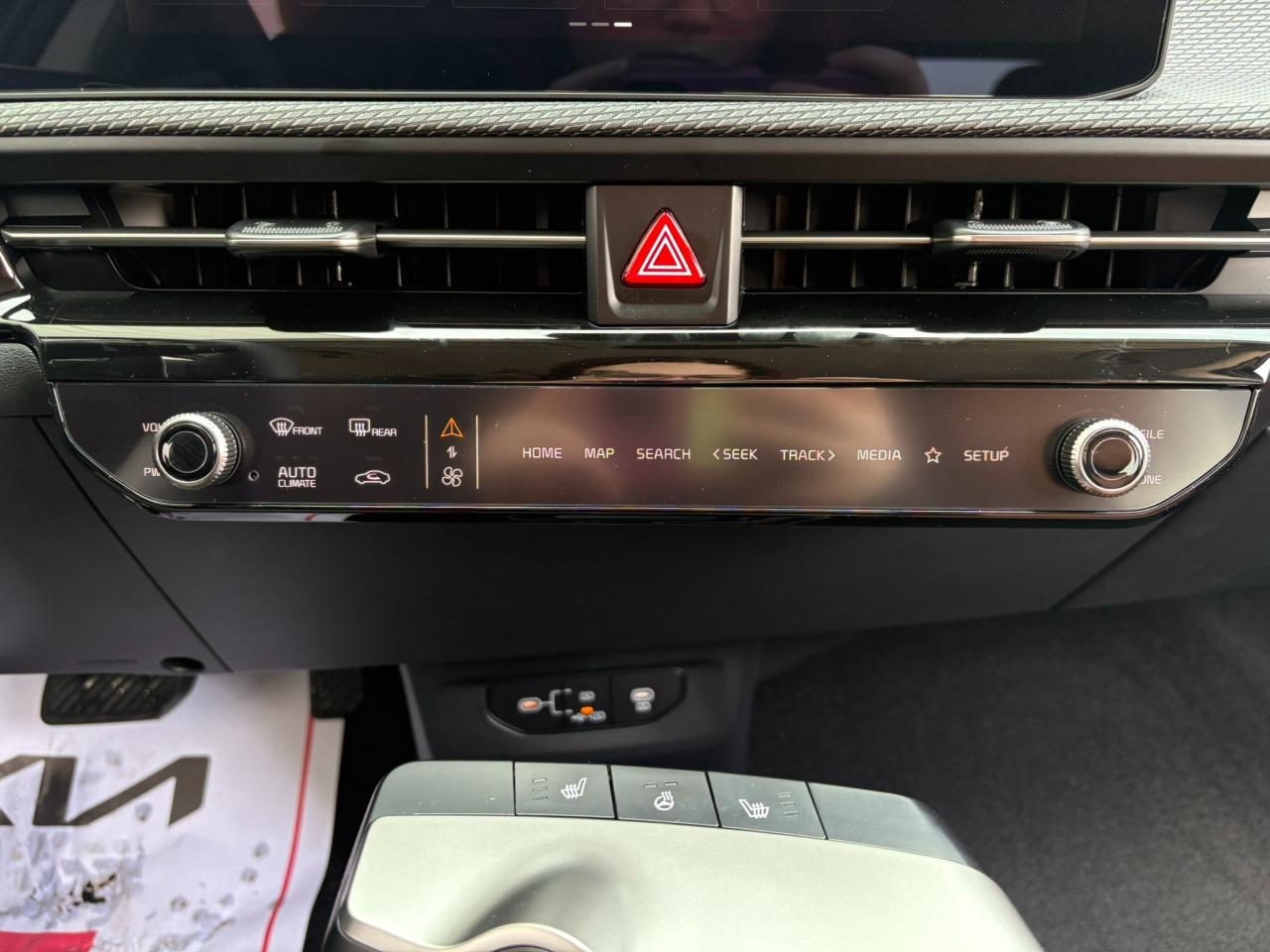 2025 Kia EV6 Land w/Premium Package Photo