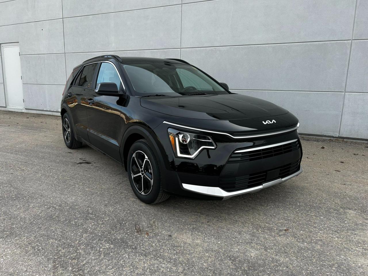 New 2025 Kia NIRO PLUG-IN Hybrid EX Premium for sale in Listowel, ON