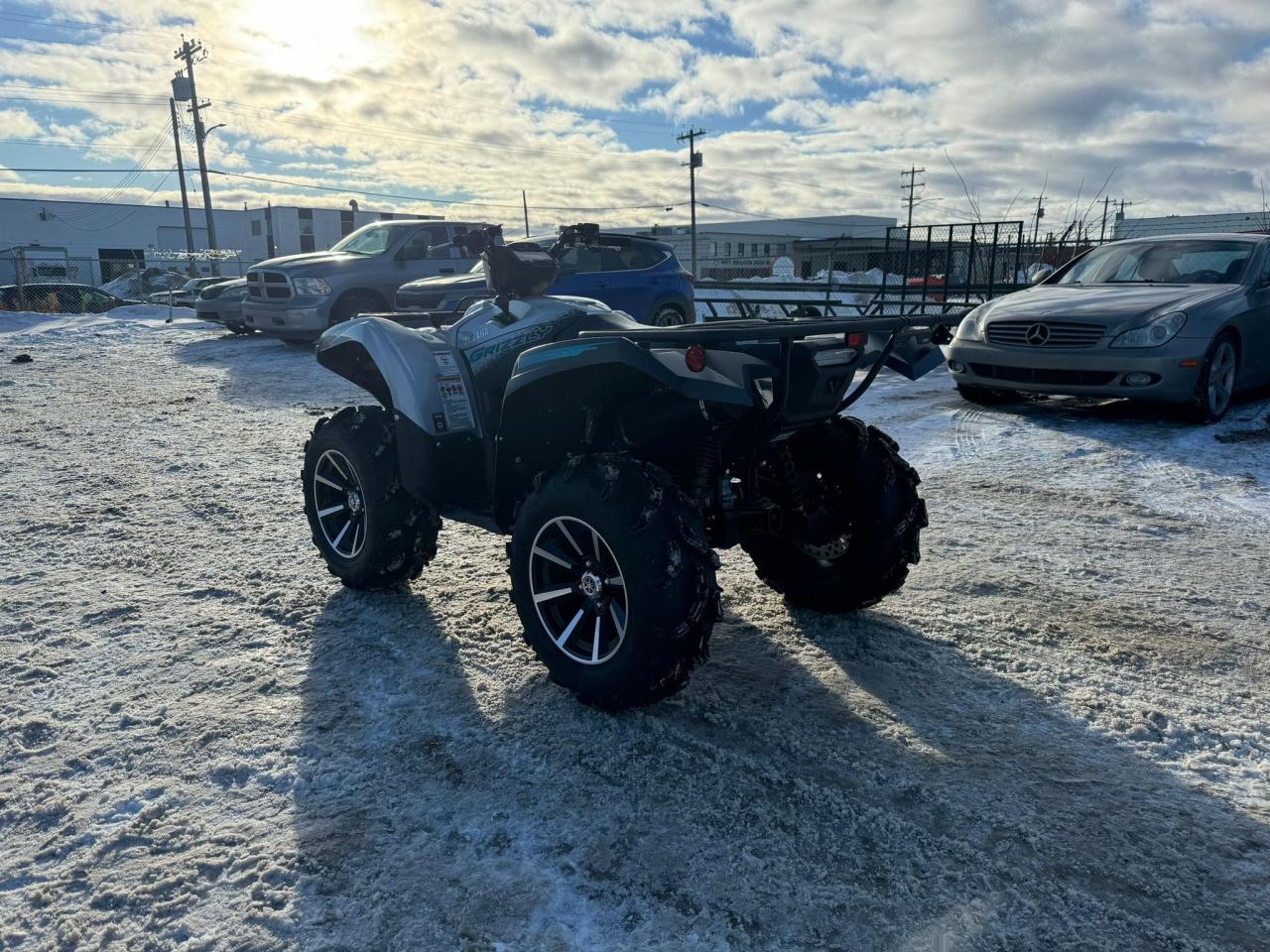 2024 Yamaha Grizzly 700 SE $99 B/W - Photo #5