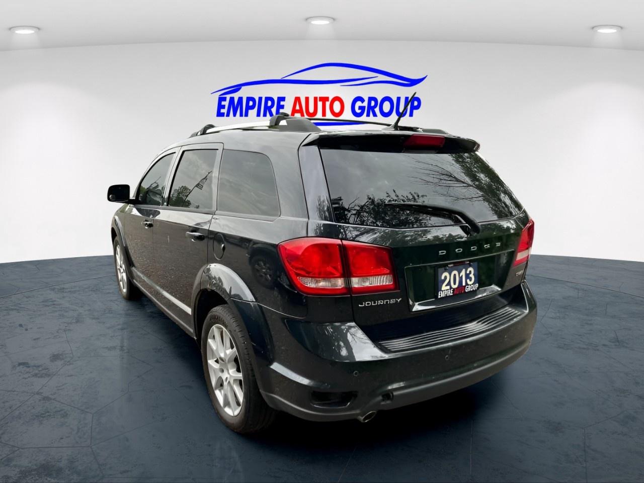 2013 Dodge Journey SXT Photo2