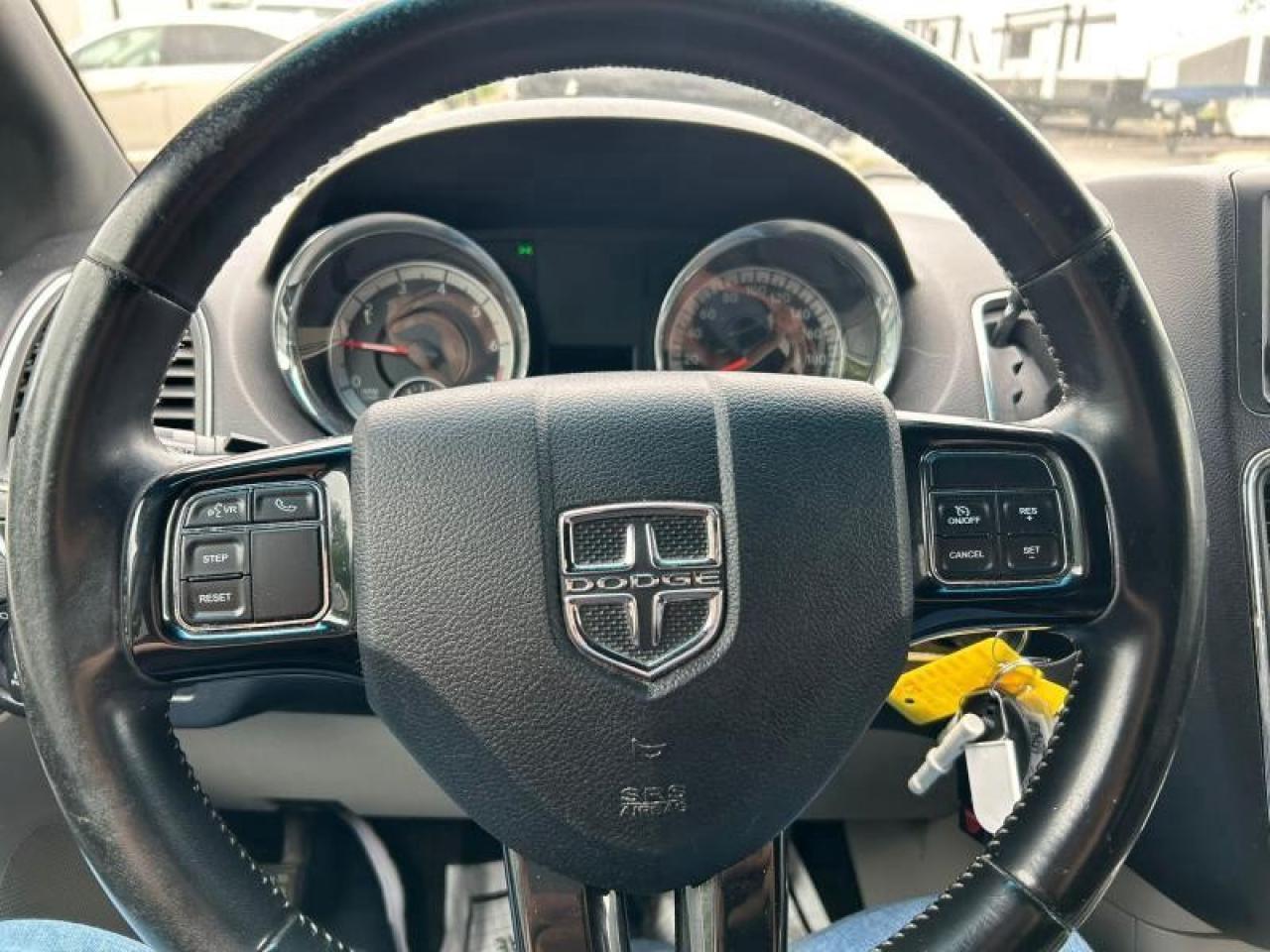 2013 Dodge Journey SXT Photo