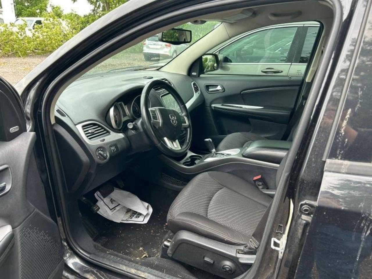 2013 Dodge Journey SXT Photo