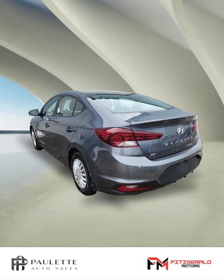 2020 Hyundai Elantra Essential - Photo #2