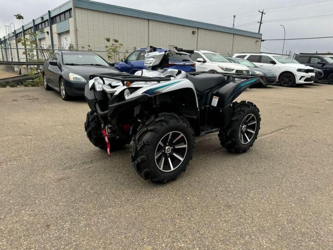 Used 2024 Yamaha Grizzly 700 EPS SE $114 B/W for sale in Edmonton, AB