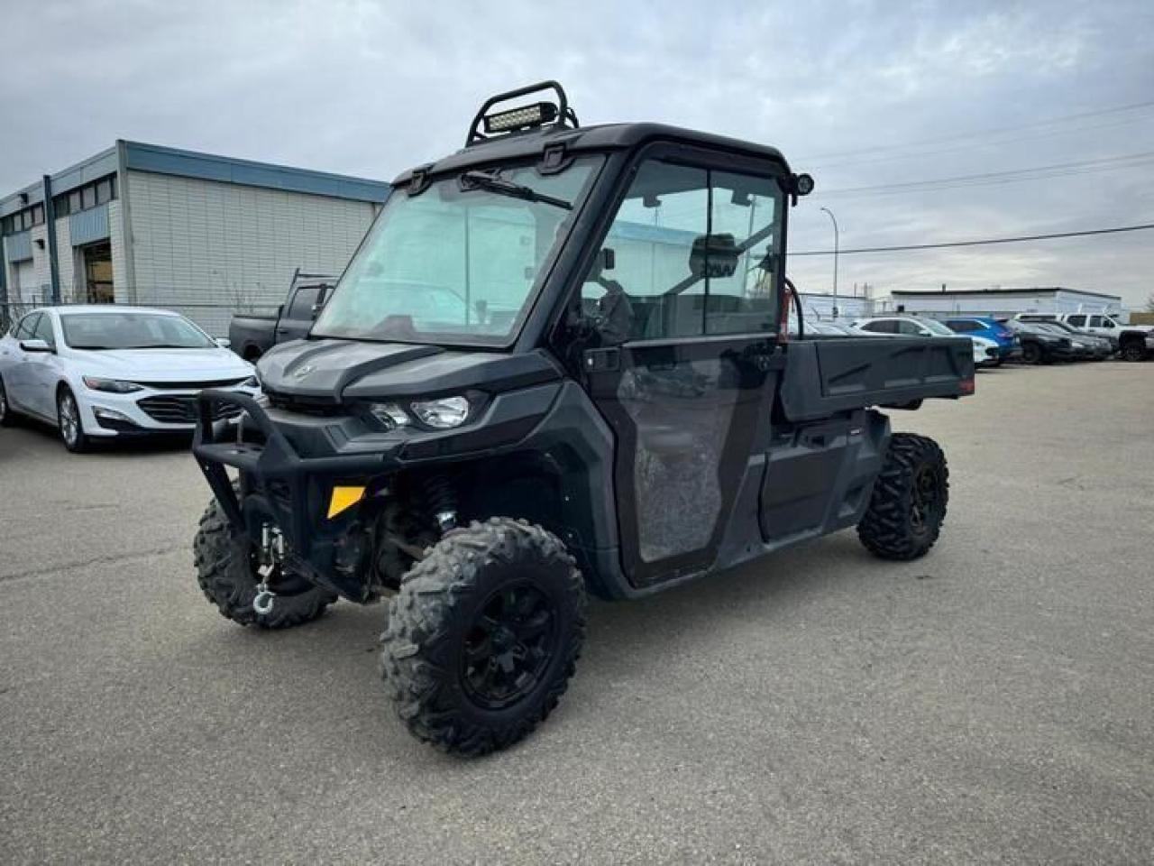 Used 2020 Can-Am DEFENDER XT CAB HD10 $129 B/W for sale in Edmonton, AB