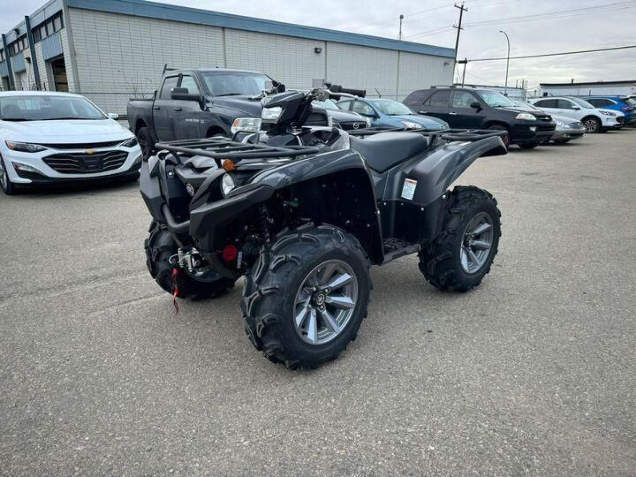 Used 2025 Yamaha Grizzly 700 EPS SE $114 B/W for sale in Edmonton, AB