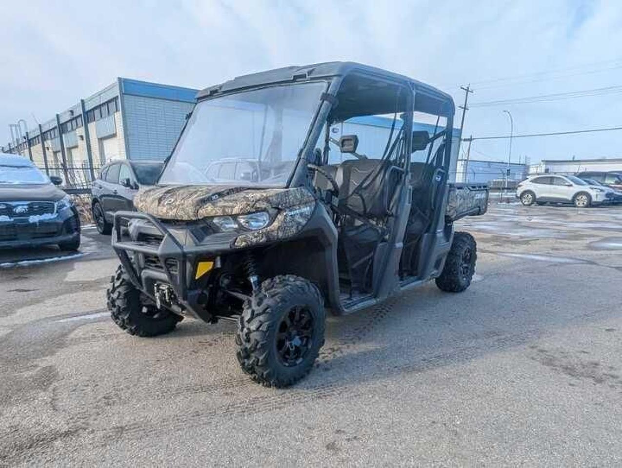 Used 2023 Can-Am Defender HD10 MAX XT CREW $128 B/W for sale in Edmonton, AB