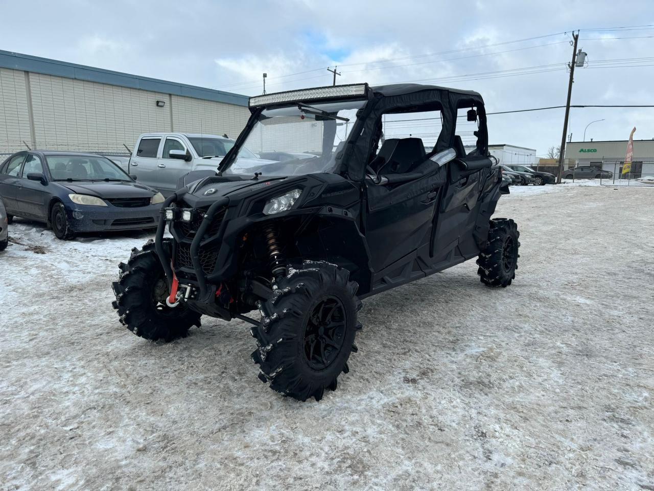 Used 2022 Can-Am MAVERICK 1000 MAX $139 B/W for sale in Edmonton, AB