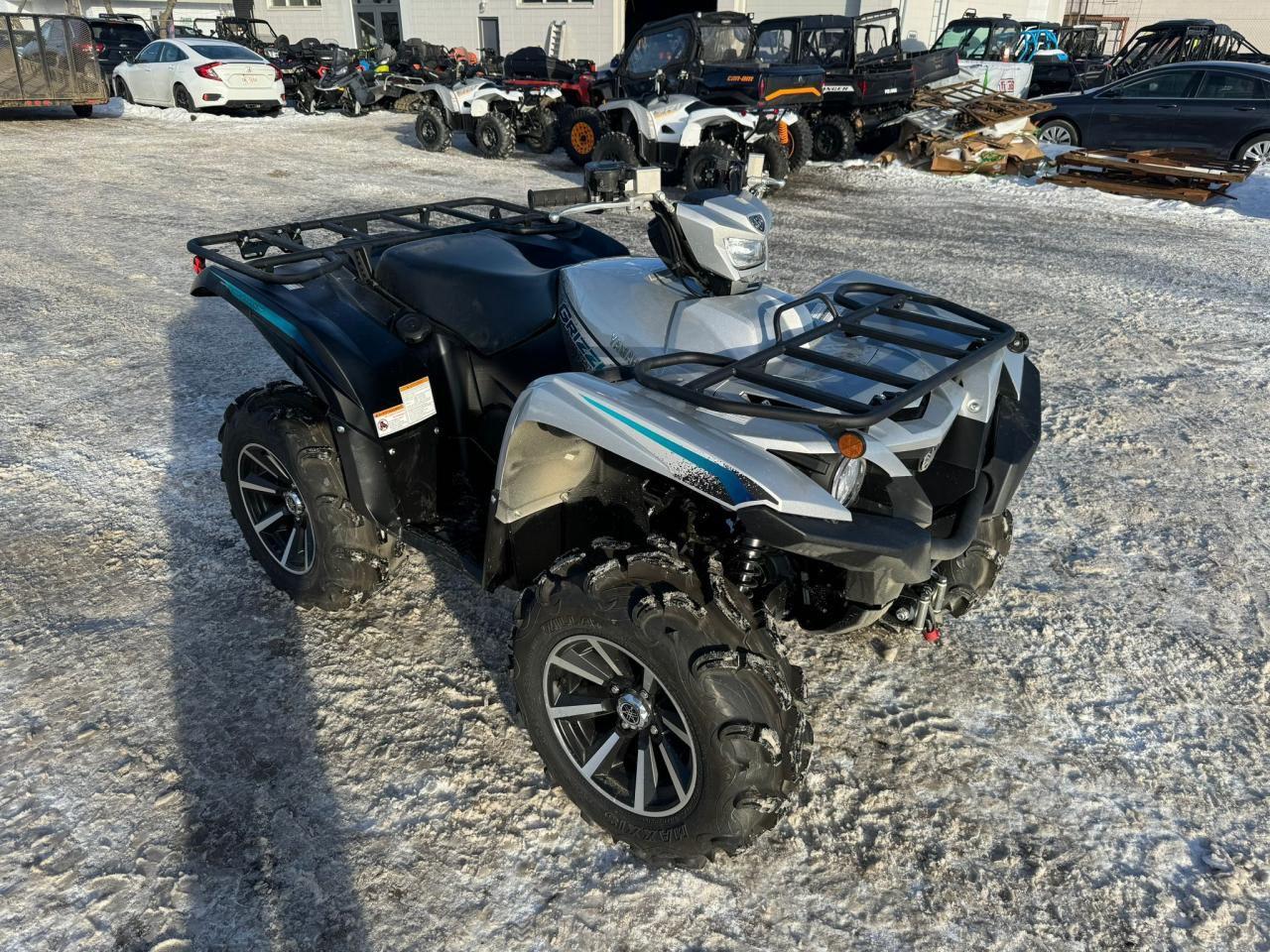 2024 Yamaha Grizzly 700 SE $99 B/W - Photo #2