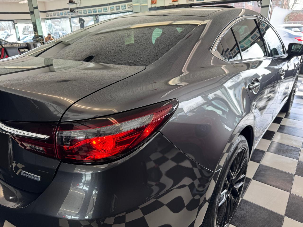 2018 Mazda MAZDA6 GS-L+New Tires+Roof+Leather+LKA+BSM+CLEAN CARFAX - Photo #42