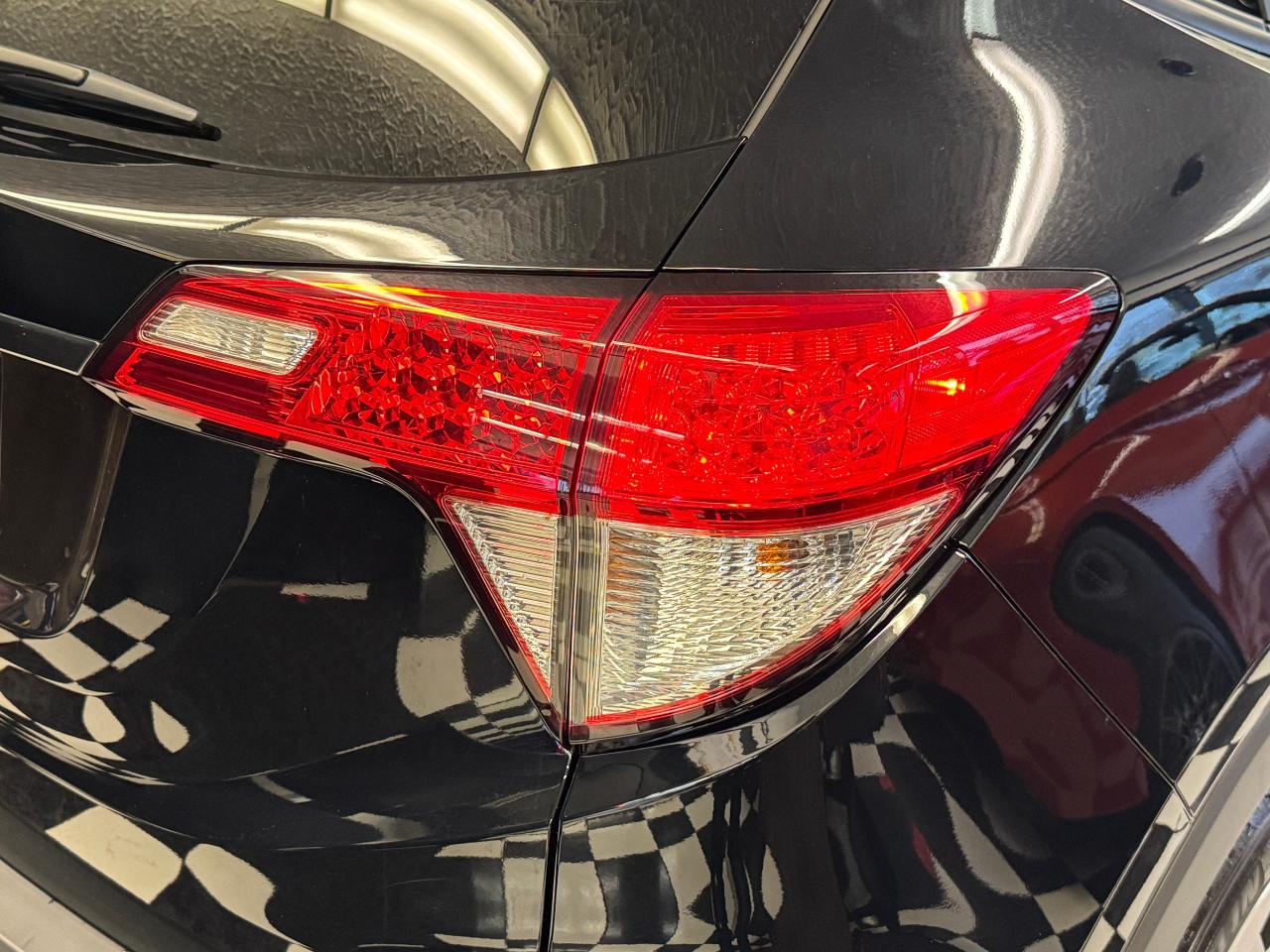 2021 Honda HR-V LX+Honda Sense+Lane Keep+ApplePlay+CLEAN CARFAX Photo61
