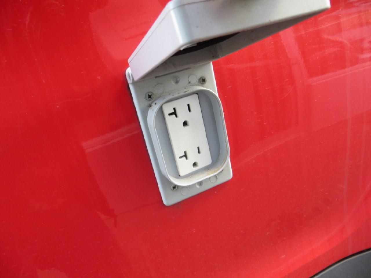 2015 Ford Transit Cargo Van CERTIFIED,T-250,3.7L,SHELVING,LADDER RACK,INVERTER - Photo #17