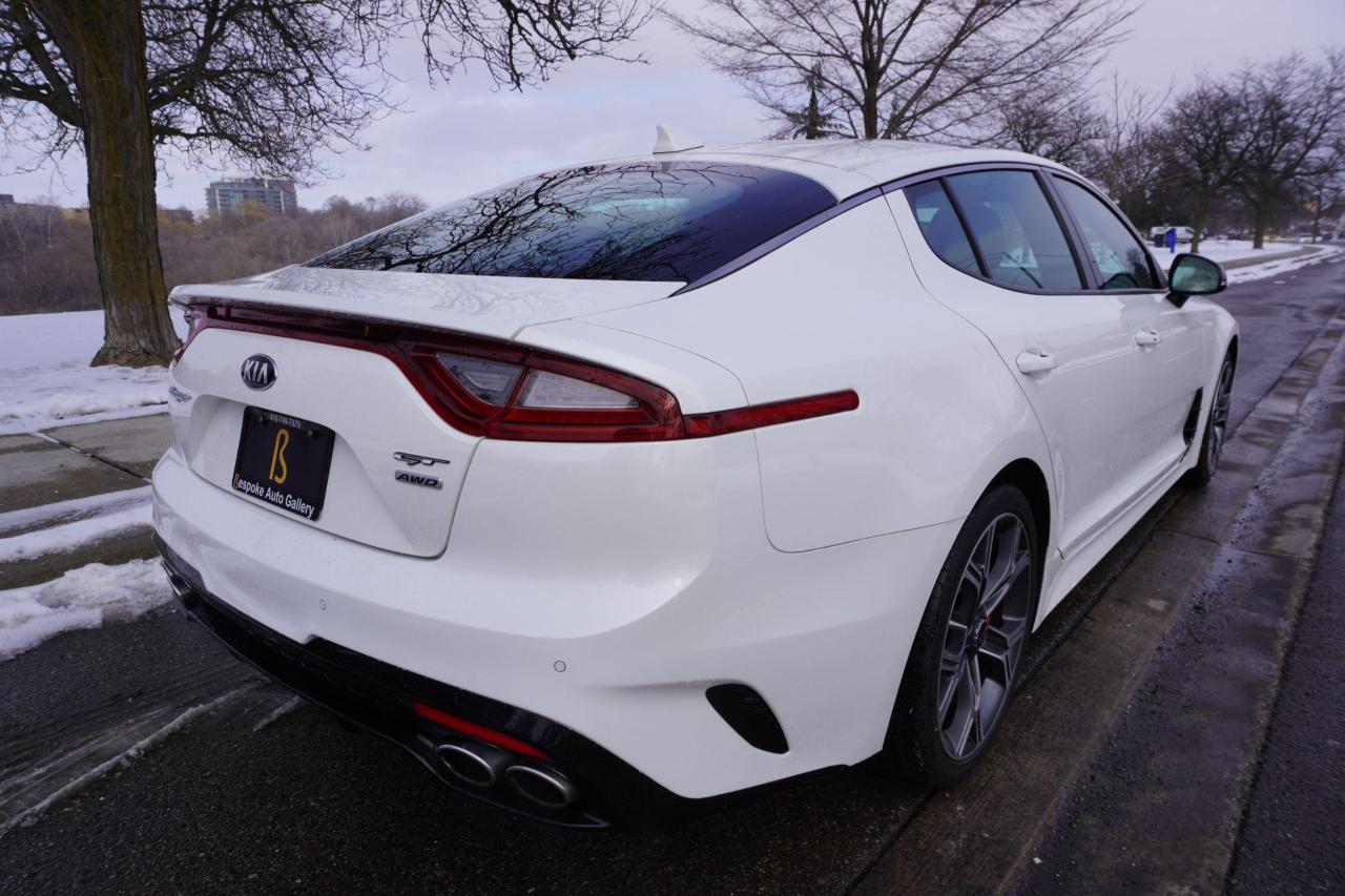 2018 Kia Stinger 1 OWNER / STUNNING SHAPE / AWD / LIMITED Photo3