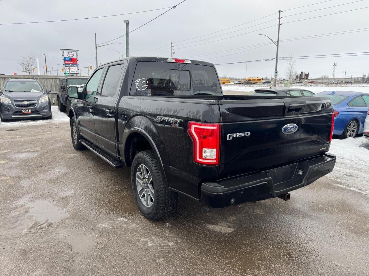 2016 Ford F-150 XLT, SPORT, 5.0 V8, 4X4, CERTIFIED - Photo #3