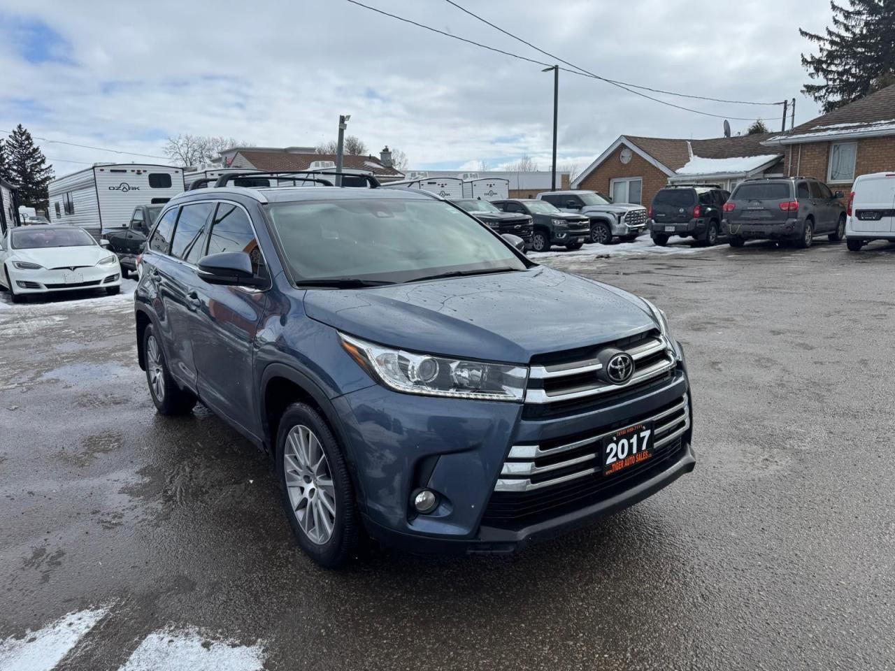 2017 Toyota Highlander XLE, AWD, ONLY 123KMS, LOADED, CERTIFIED - Photo #6