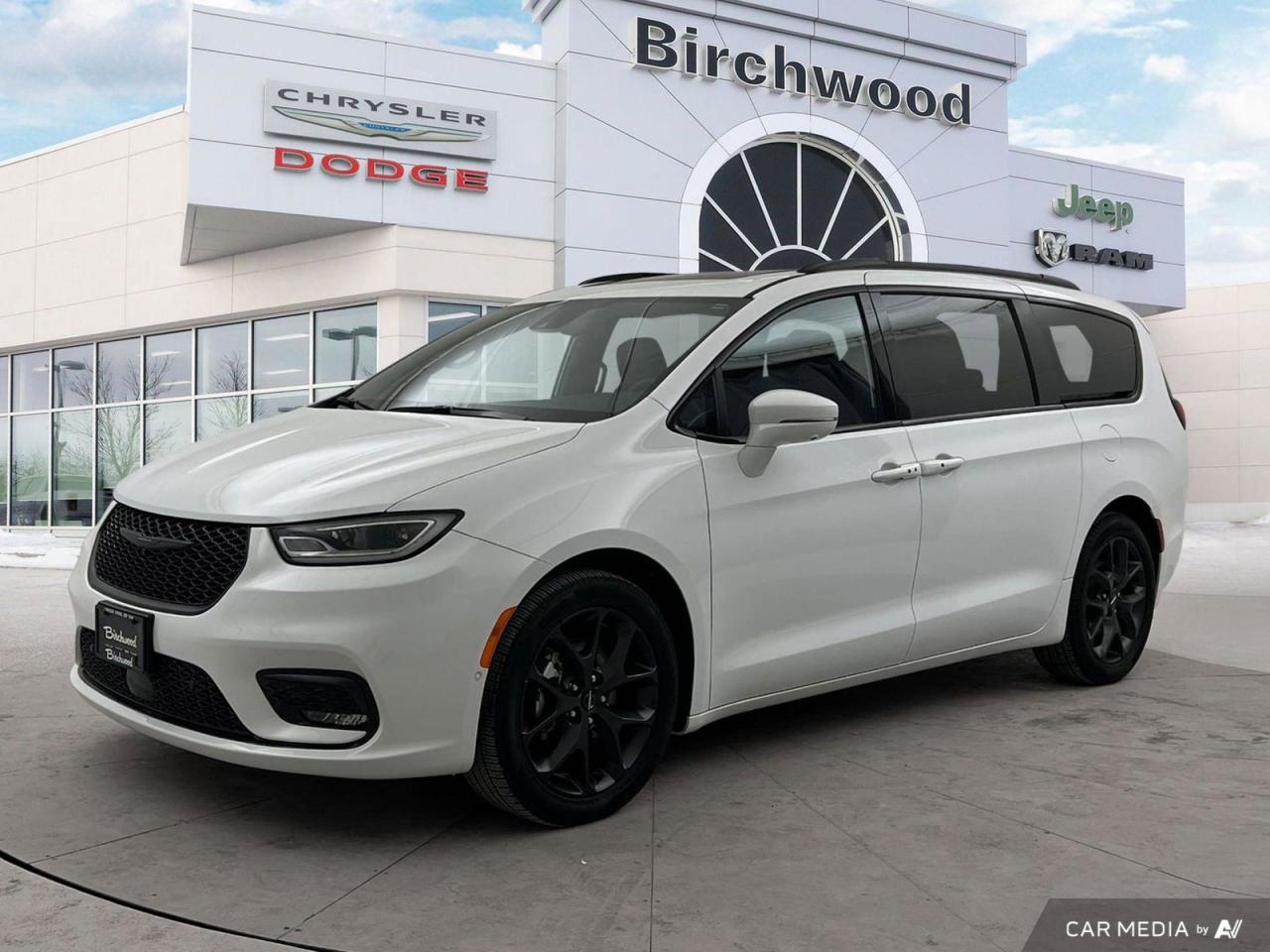 Used 2022 Chrysler Pacifica Limited | 5.99% Financing Available O.A.C. | for sale in Winnipeg, MB